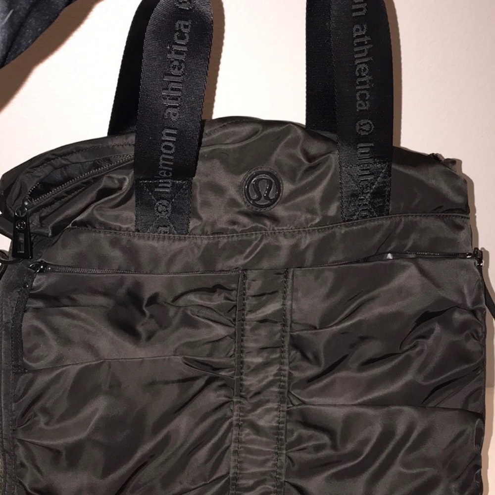 Lululemon large tote/shoulder/crossbody bag